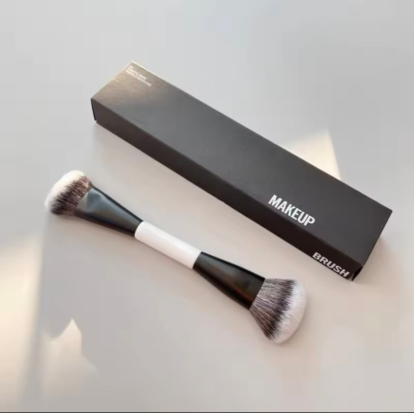 Aura Dual-Ended Foundation Face Brush Double-ended Powder Blush Contour and Eyeshadow Concealer Makeup Brush